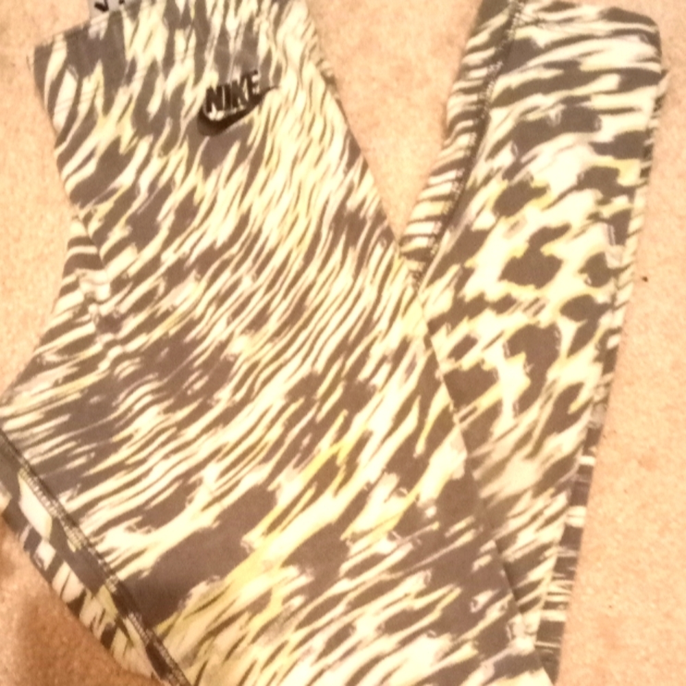 ❤️ NIKE workout pants ♥️ 10 for $25 excellent condition